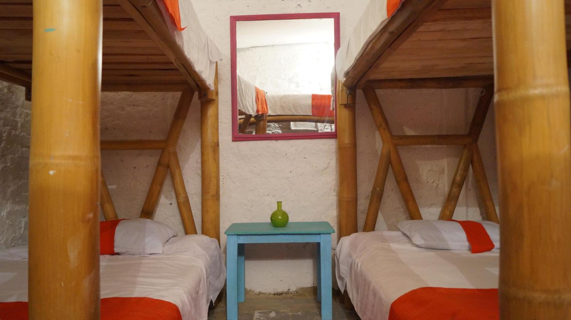 בוגוטה Lima Limon Candelaria Hostel מראה חיצוני תמונה